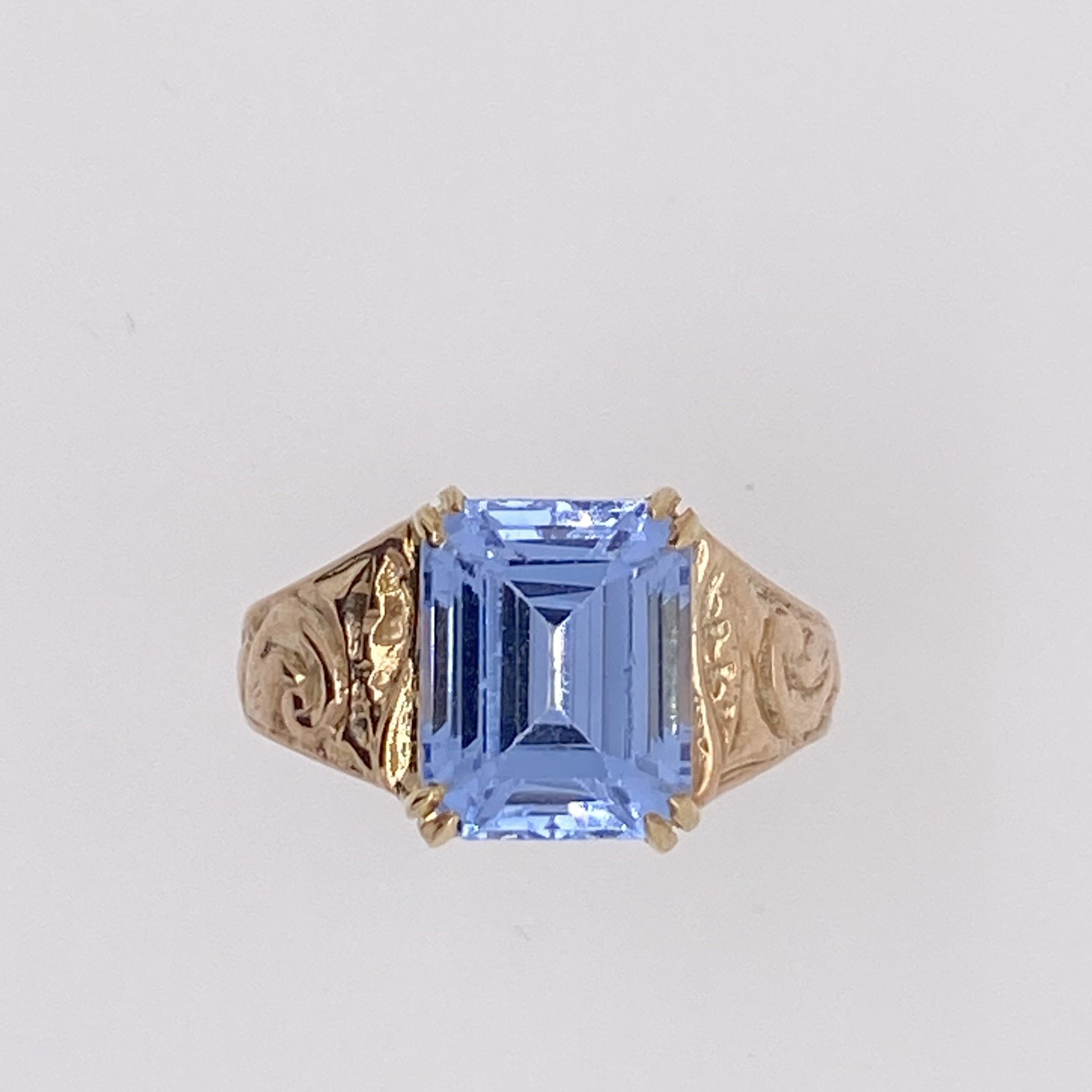 Vintage Blue Stone Gold Ring